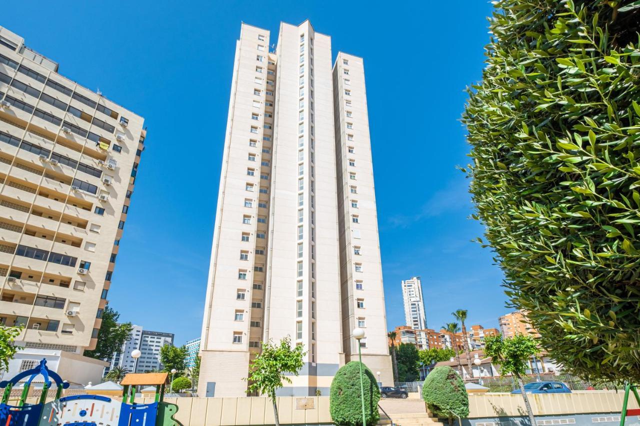 Gemelos 22-3-18b * Benidorm