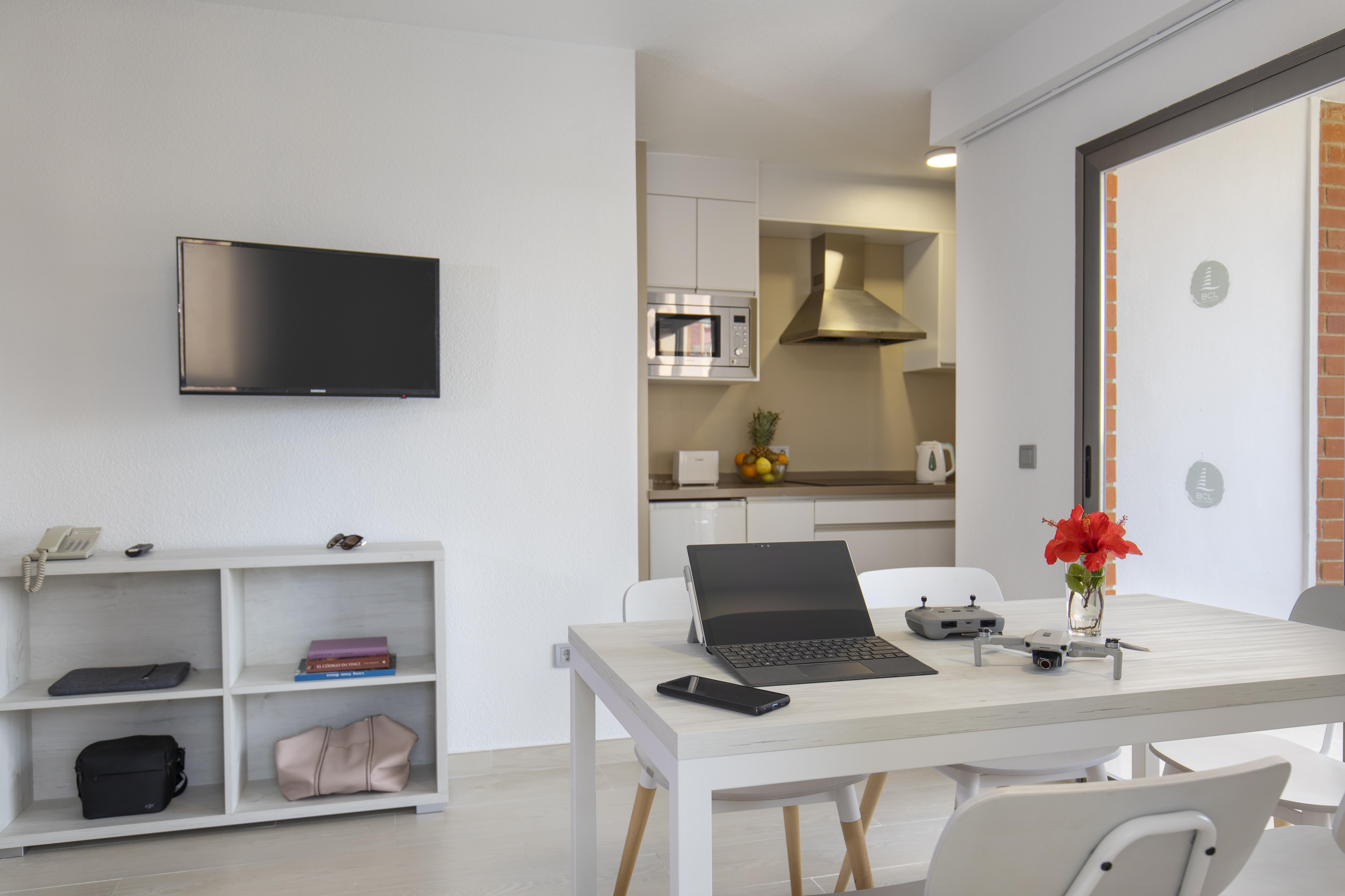 Bcl Levante Lux Apartahotel