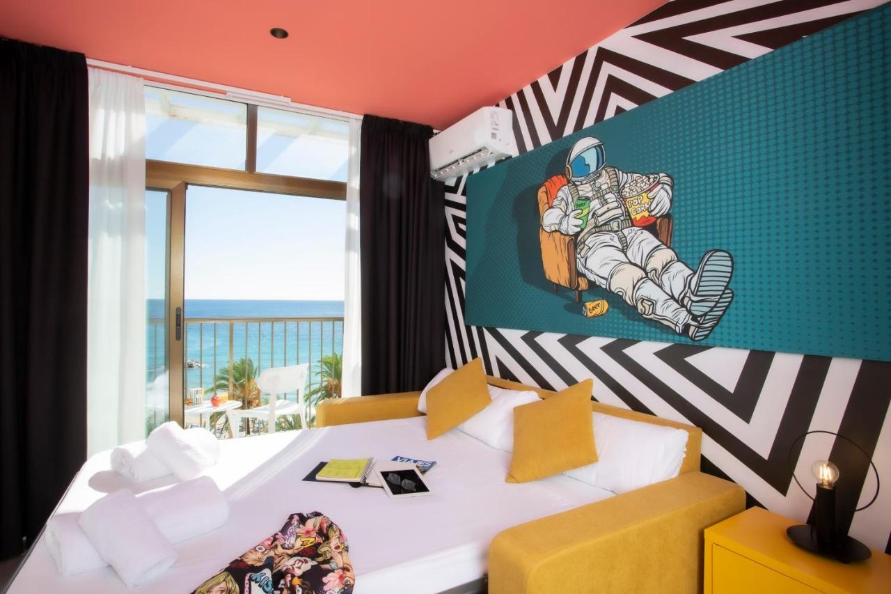 Hotel Casual Pop Art 3*