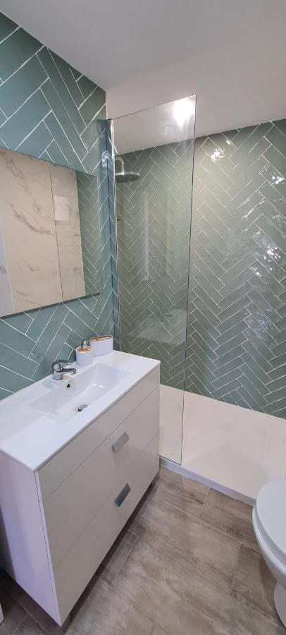 Apartamento Gerona On The Strip With Pool & Parking *