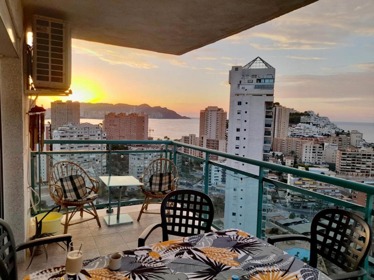 Apartamento Traveler's With Sea View, Free Coffee & Parking