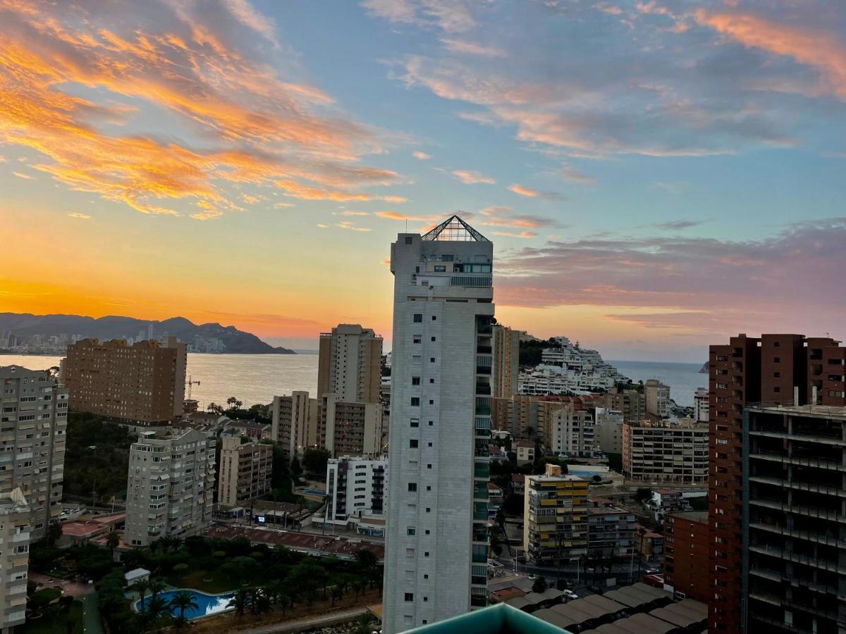 Apartamento Traveler's With Sea View, Free Coffee & Parking Benidorm