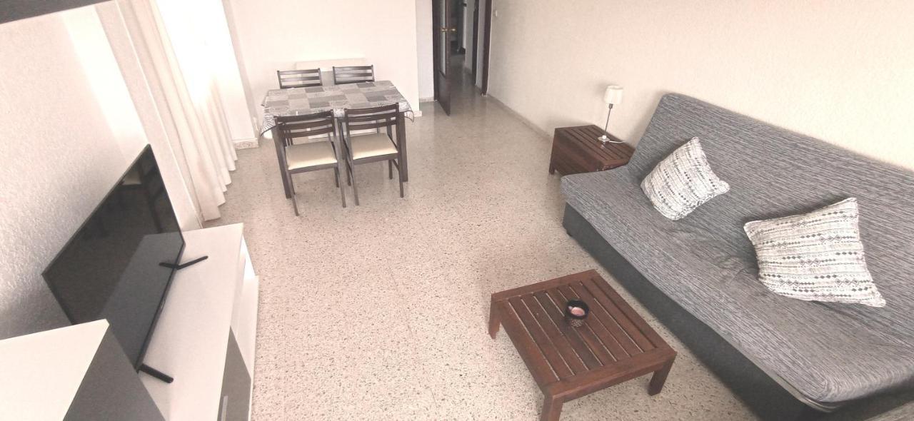 Rincon De Loix, Soleado, Zona Jardines Y Piscina, Y Zona Exterior Aparcar Y A La Playa A 300,00 Mts. Apartamento Benidorm