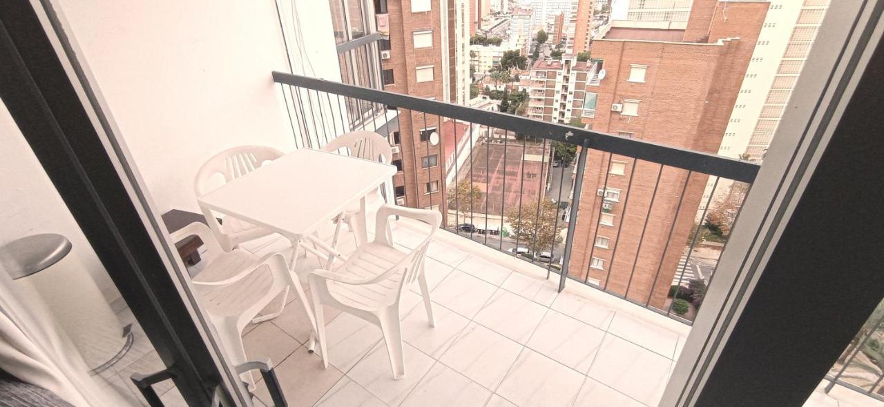 Rincon De Loix, Soleado, Zona Jardines Y Piscina, Y Zona Exterior Aparcar Y A La Playa A 300,00 Mts. Apartamento Benidorm