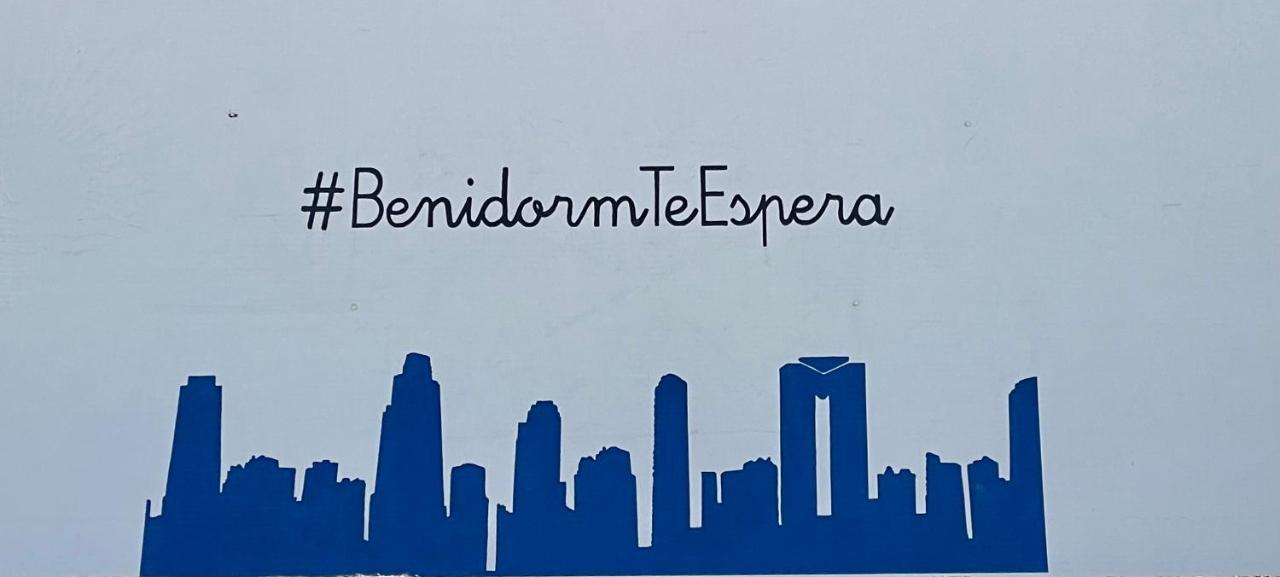 Traveler's With Sea View, Free Coffee & Parking Apartamento Benidorm
