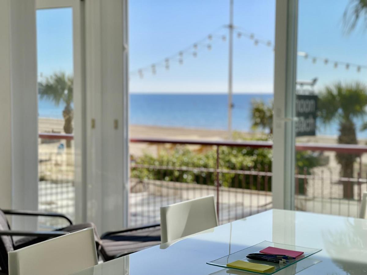 Iberia Seafront Apartamento