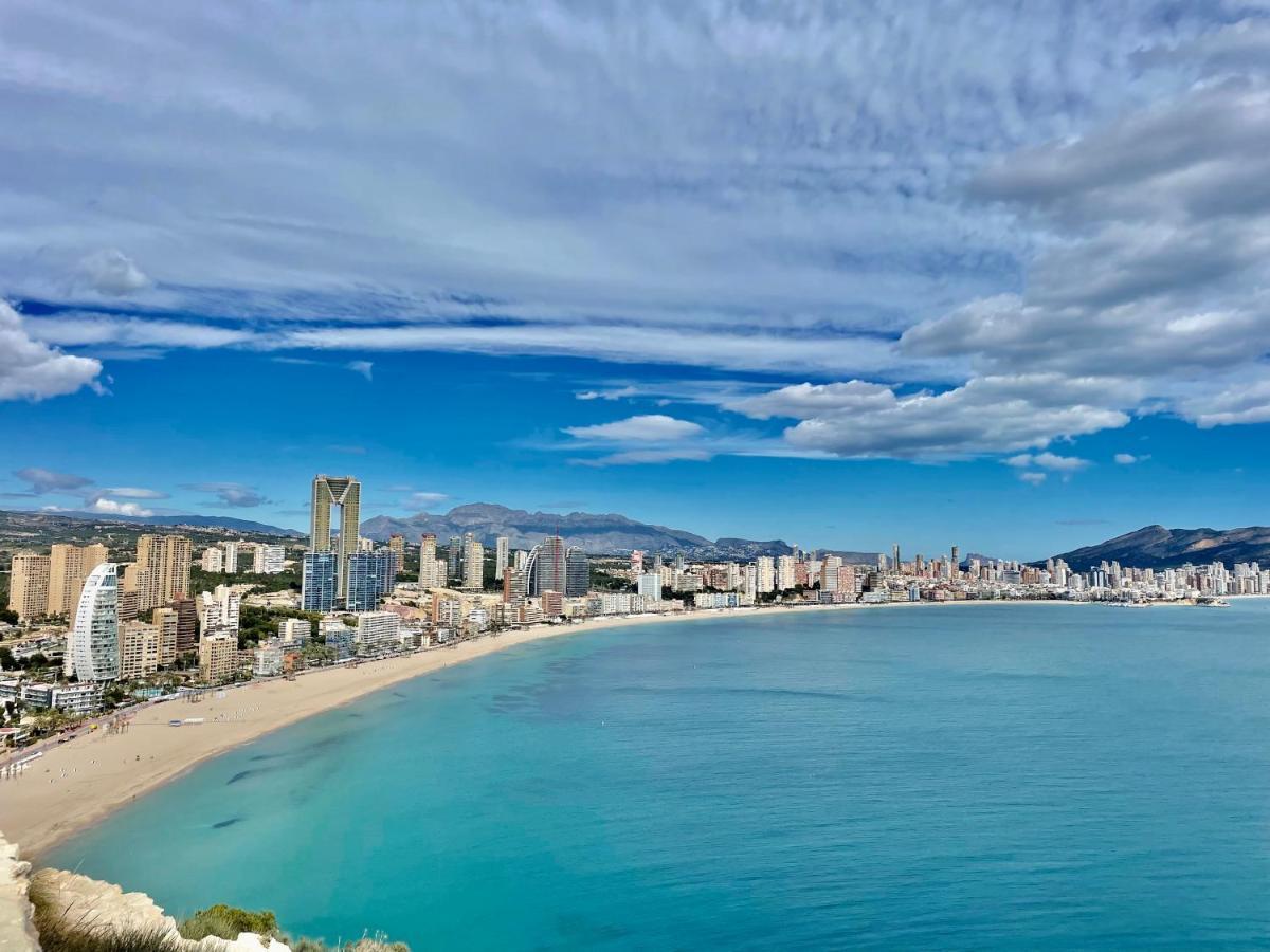 Apartamento Traveler's With Sea View, Free Coffee & Parking