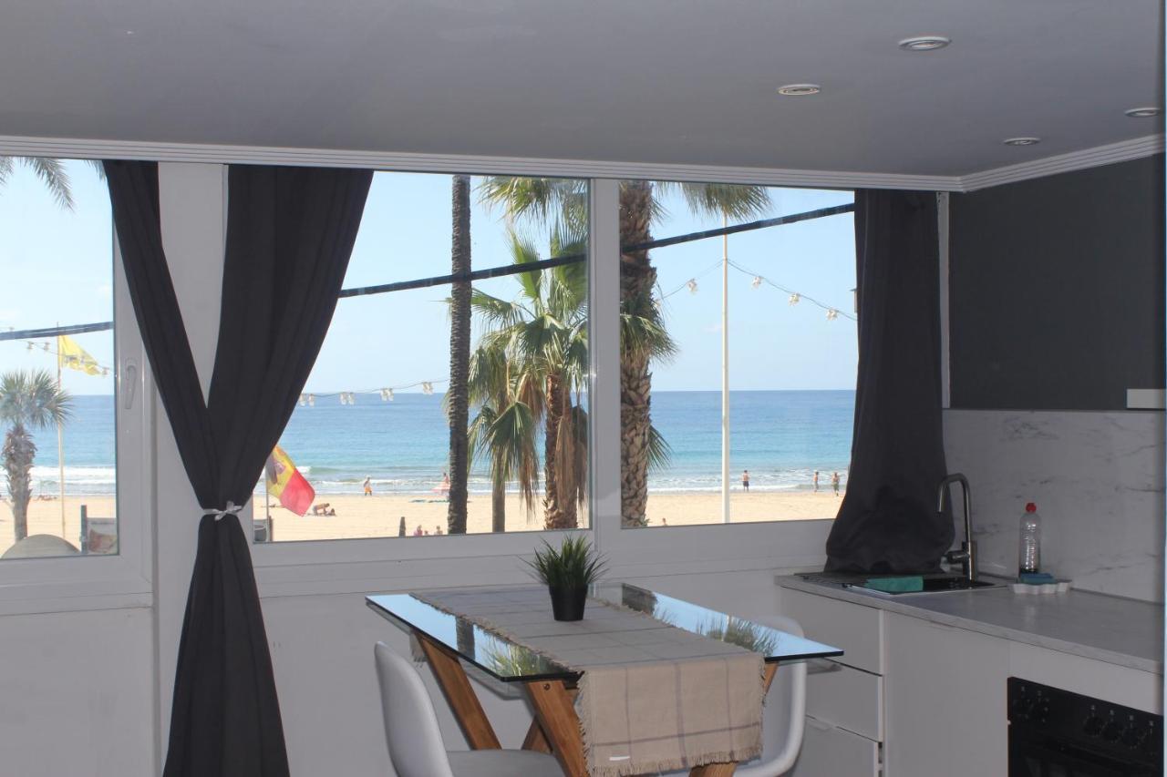 Frente Al Mar, Moderno Con Aire Acondicionado, Parking Y Free Wi-fi Apartamento Benidorm