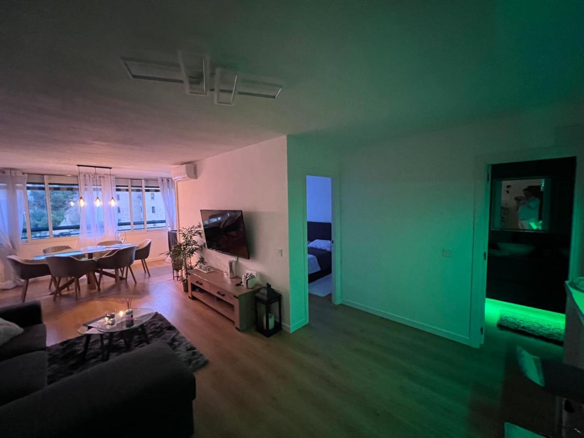 Stylish Getaway - Renovated 1br With Pool & Tennis *