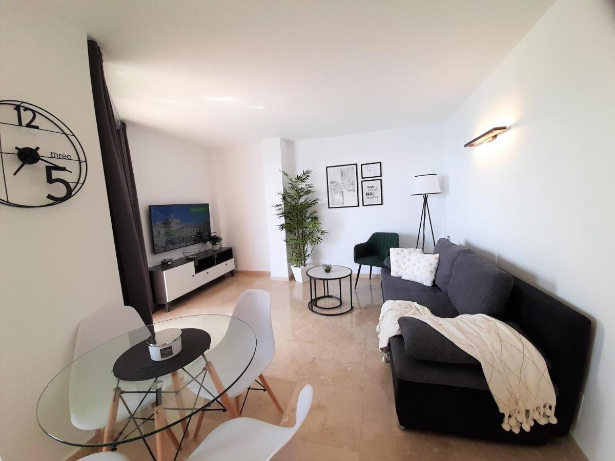 First Line Arenas P Apartamento
