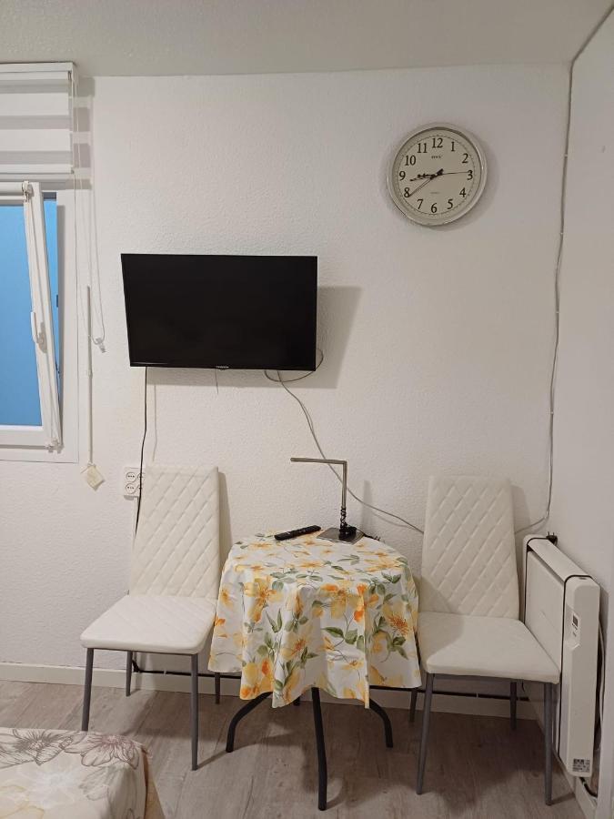 Estudio Sin Cocina En Apartamento *
