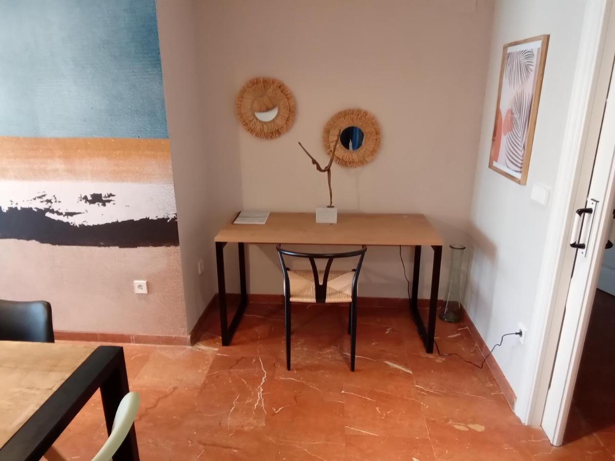 Alteanos, Centrico Y Confortable, Soleado, Con Piscina Y Jardines, Tenis, Parking Exterior Comunitario, Y La Playa Andando 10 Min Apartamento *