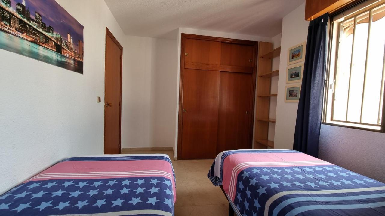 Atico Con Terraza Y 2 En Casco Antiguo Apartamento