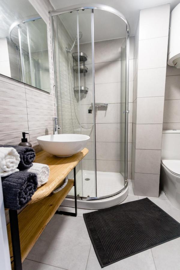 Modern With And View *