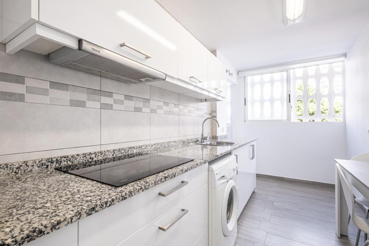 Ilice 3-d Levante Apartamento