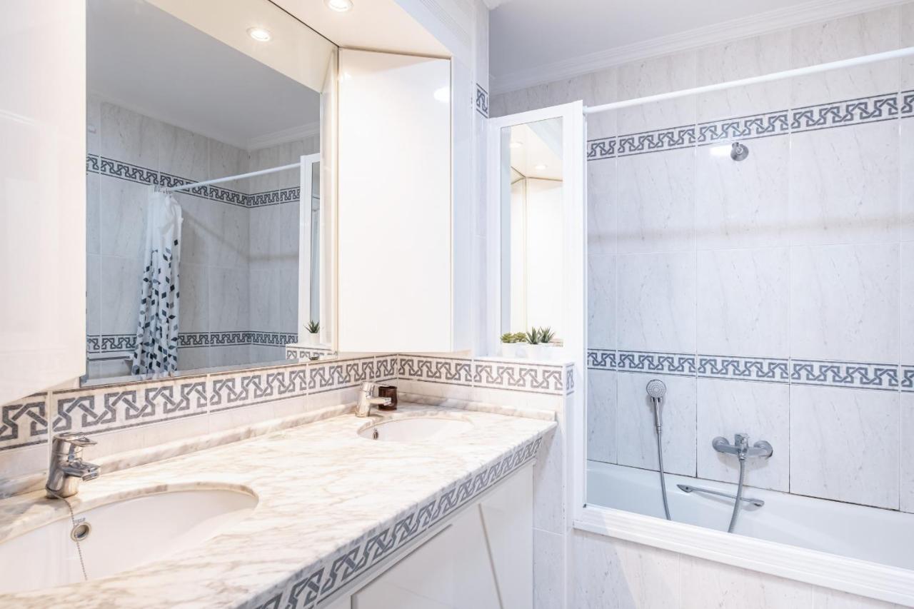 Ilice 3-d Levante Apartamento