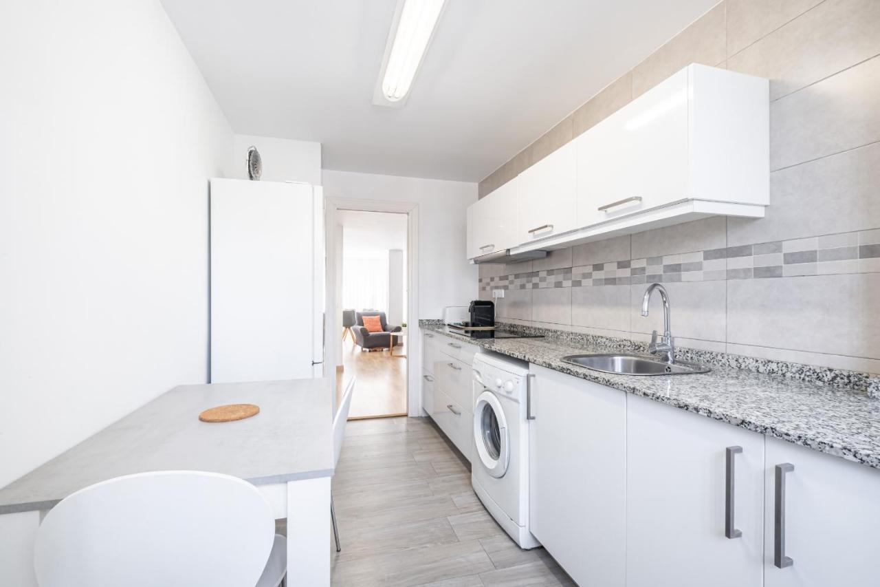 Ilice 3-d Levante Apartamento