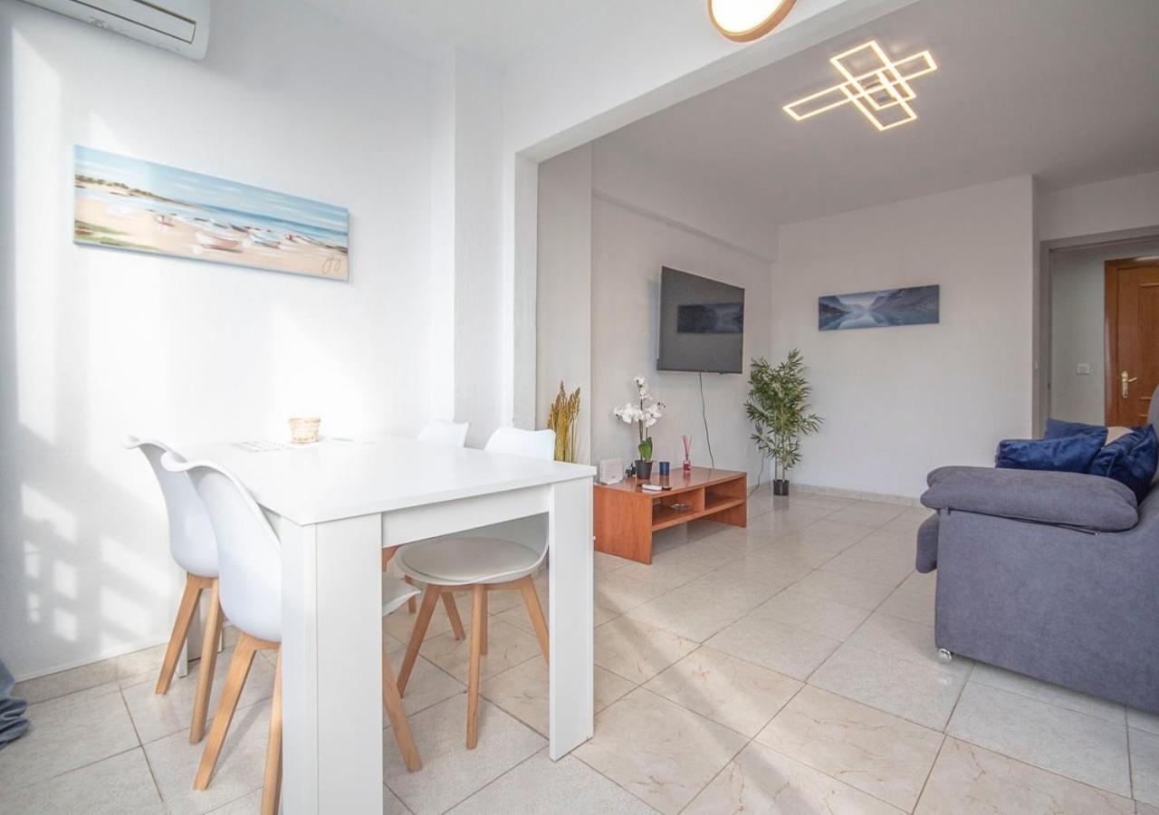 Piso Con Vista En Torre Domo 16 Playa Levante Apartamento *