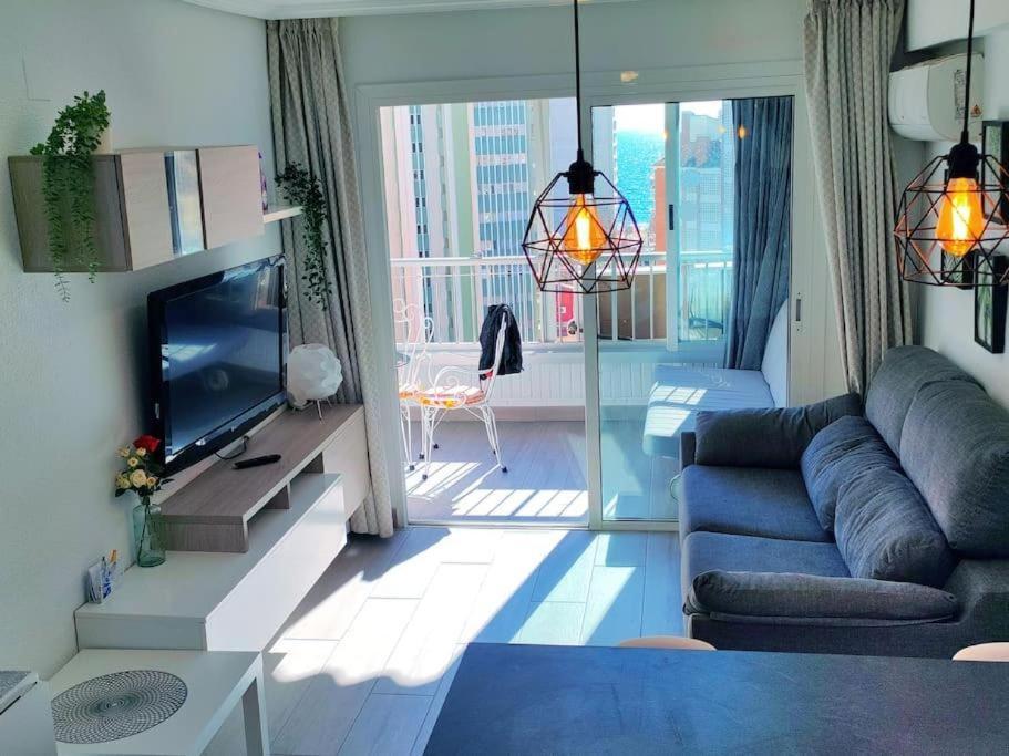 Karola Con Vistas, Piscina Y Parking En Apartamento Benidorm