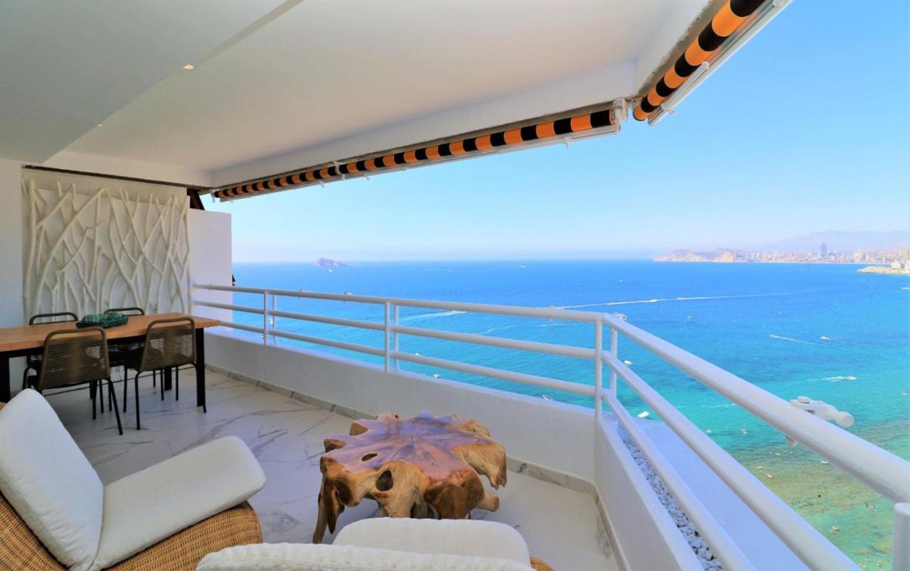 Apartamento Luxurious 2-bedroom With Stunning Views, 1st Line On Levante Beach, *