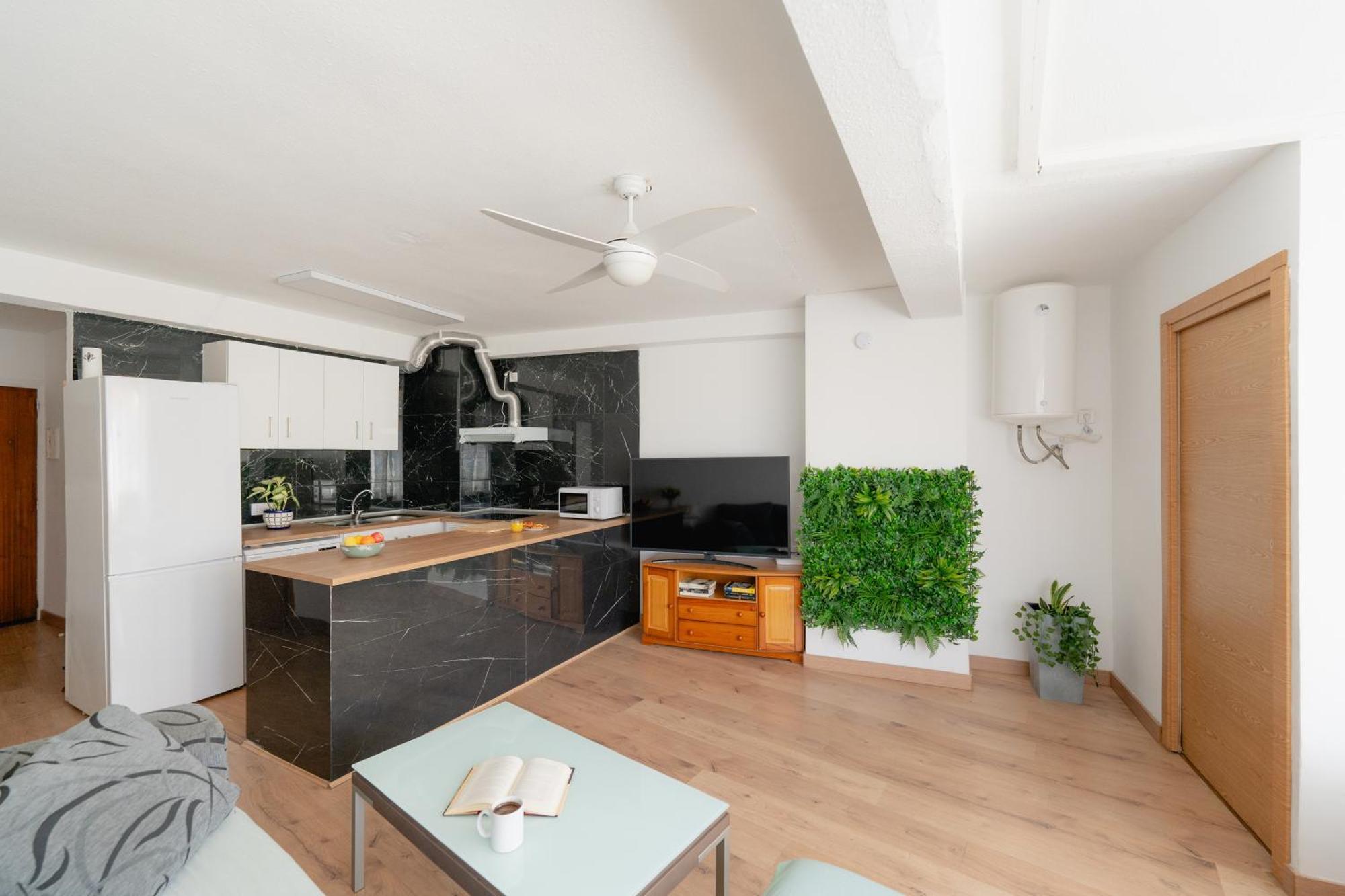 Precioso Residencial Reformado Apartamento *