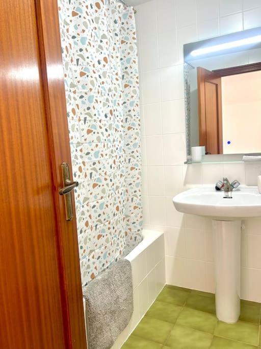 Apartamento Acogedor Piso 2° Linea De Playa!