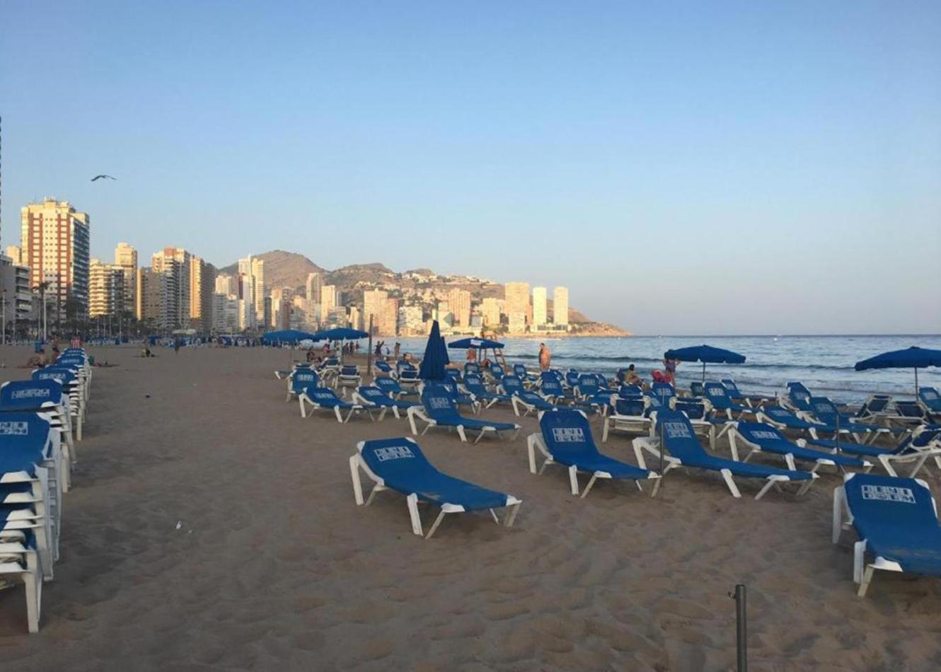 Apartamento Wunderschoenes Fuer 4 Gaeste Mit Pool & Klima, Lage In Strandnaehe Benidorm