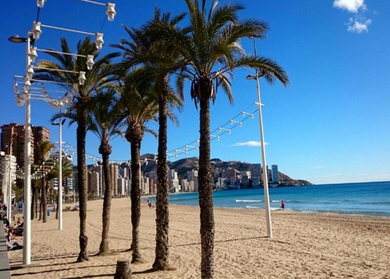 Apartamento Wunderschoenes Fuer 4 Gaeste Mit Pool & Klima, Lage In Strandnaehe Benidorm
