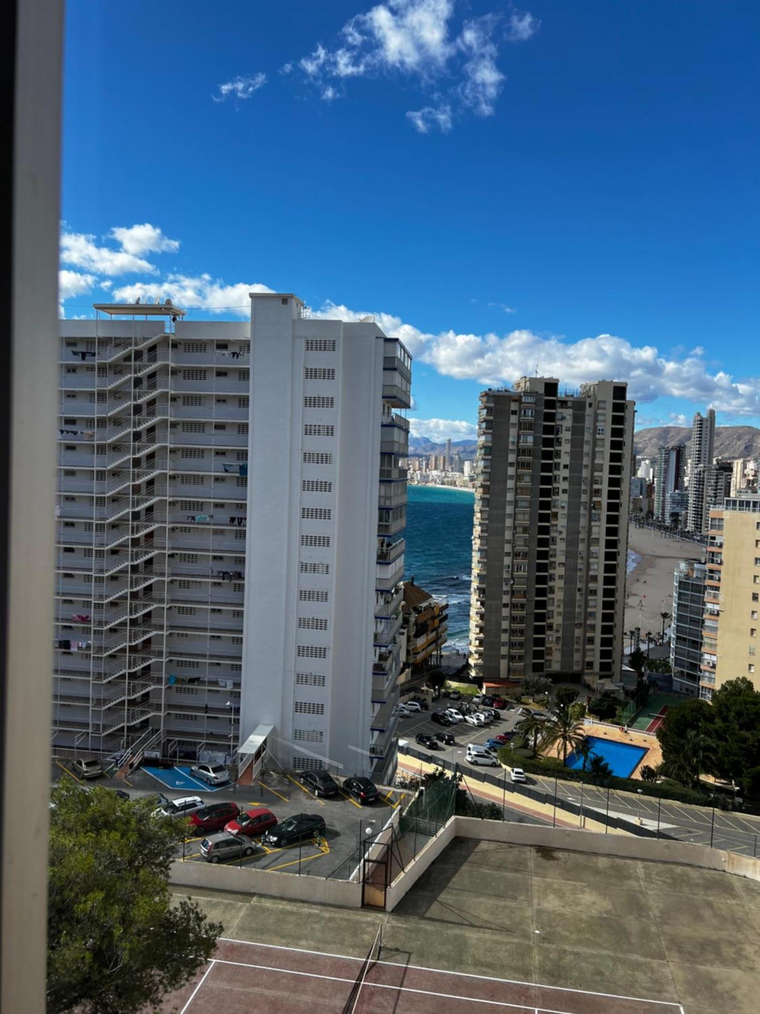 2 Bedroom Levante Apartamento
