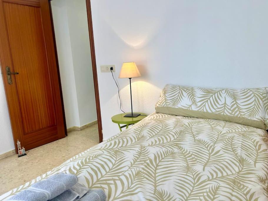Apartamento Acogedor Piso 2° Linea De Playa! *