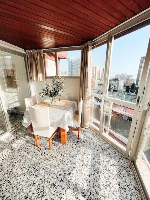 Precioso En El Centro De Apartamento Benidorm