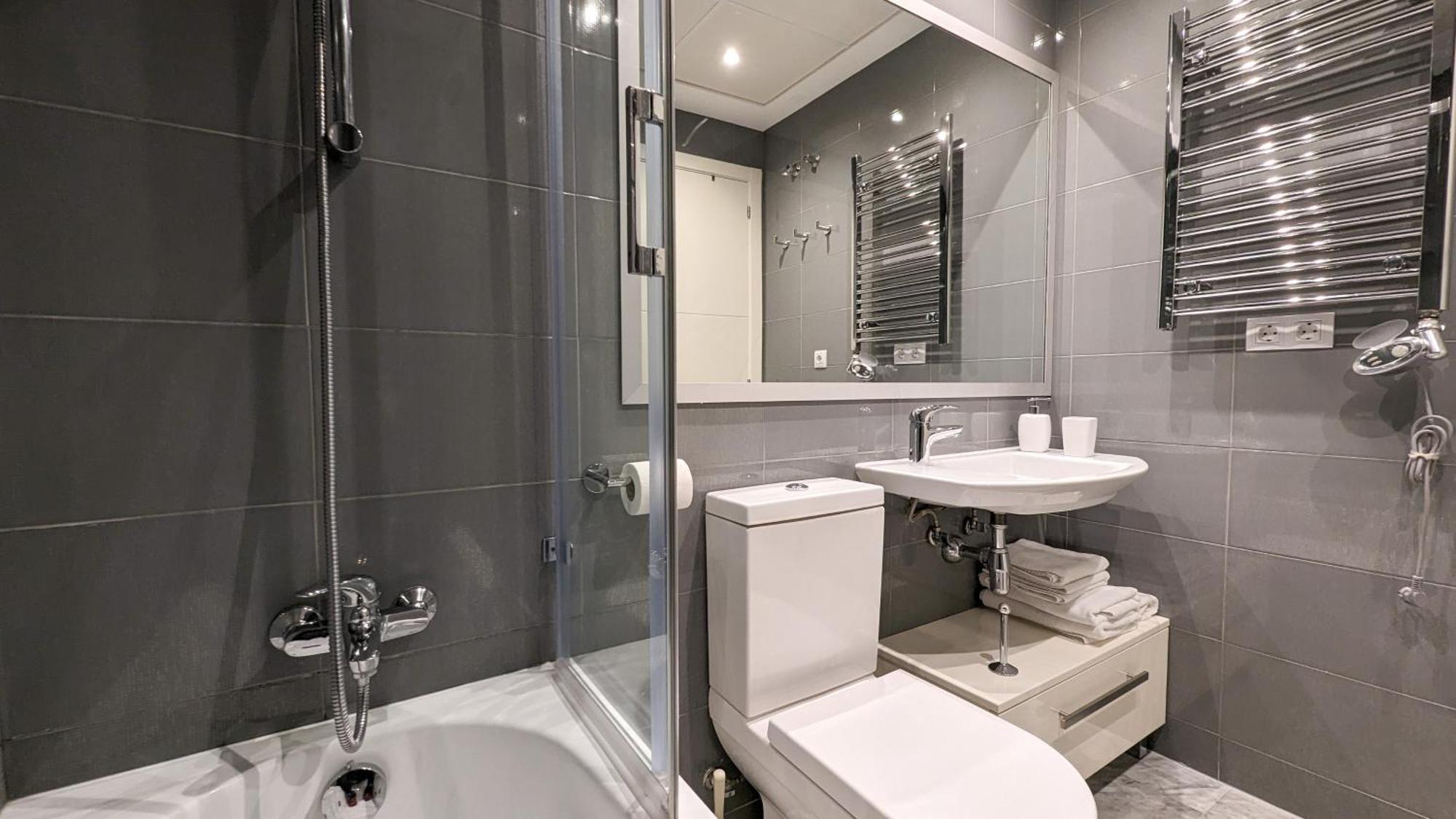 Gemelos Superb Apartamento *