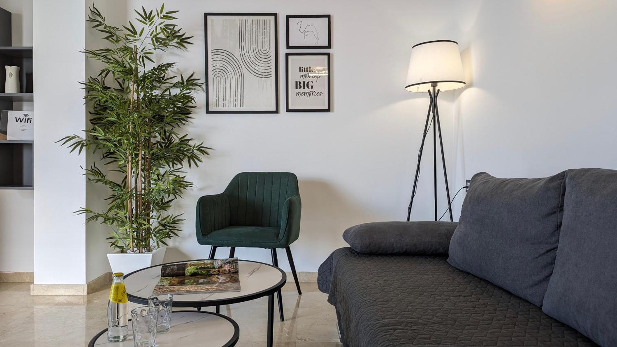 Apartamento Arenas Sea Front *