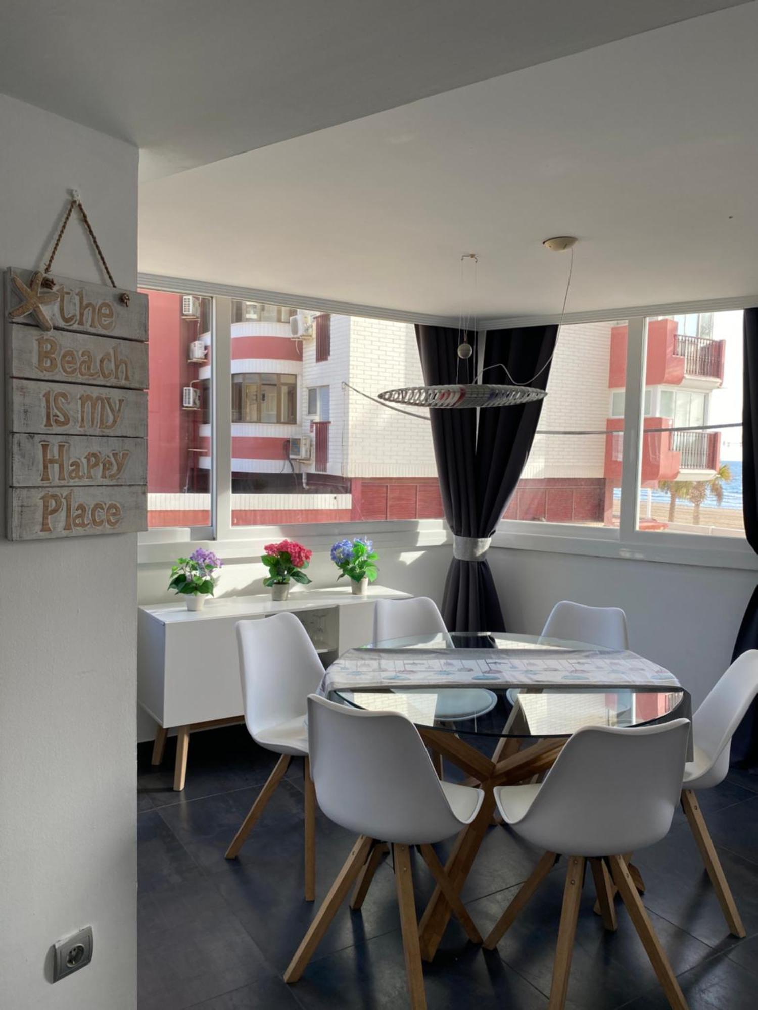Frente Al Mar, Moderno Con Aire Acondicionado, Parking Y Free Wi-fi * Benidorm