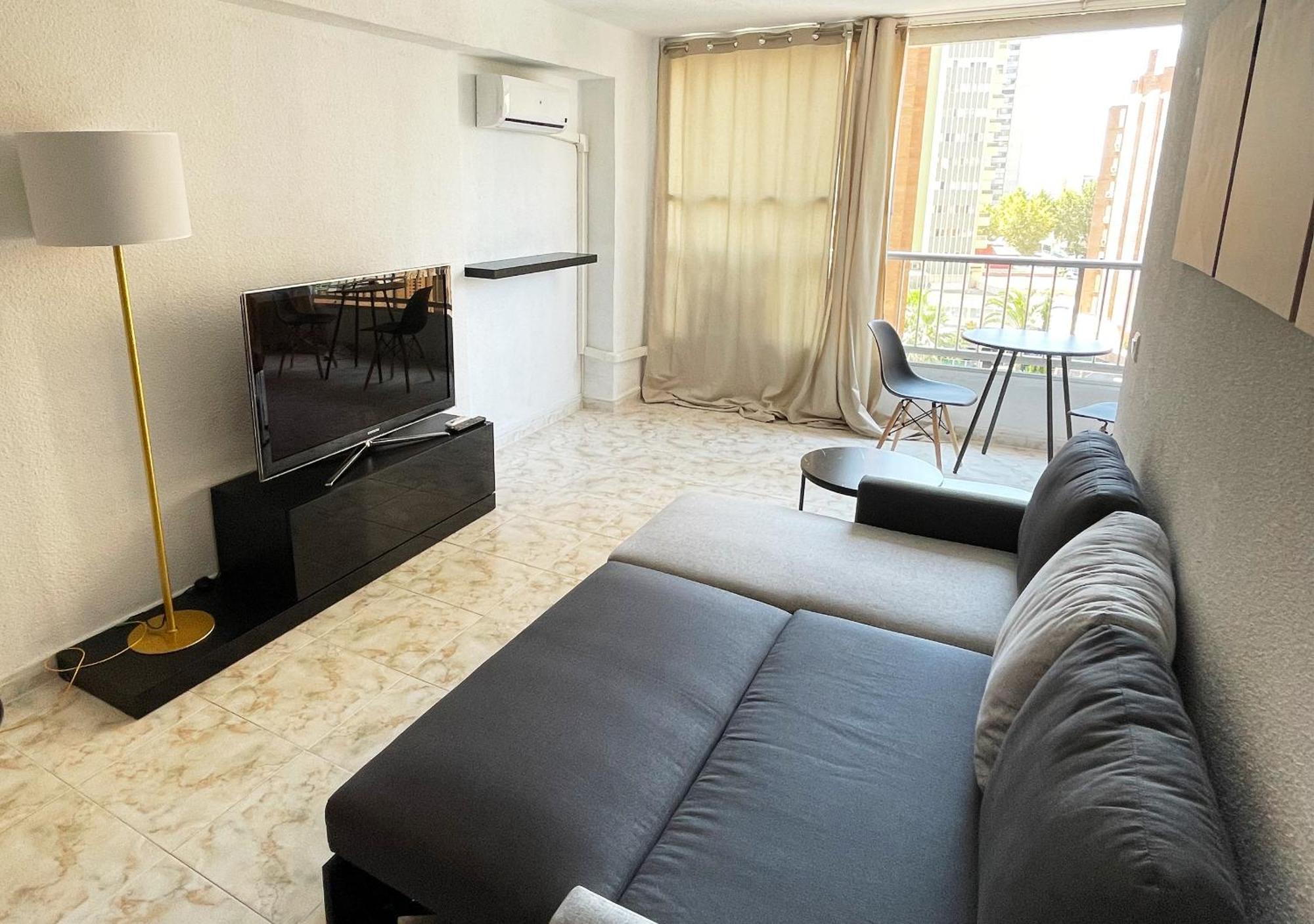 Wunderschoenes Fuer 4 Gaeste Mit Pool & Klima, Lage In Strandnaehe Apartamento Benidorm