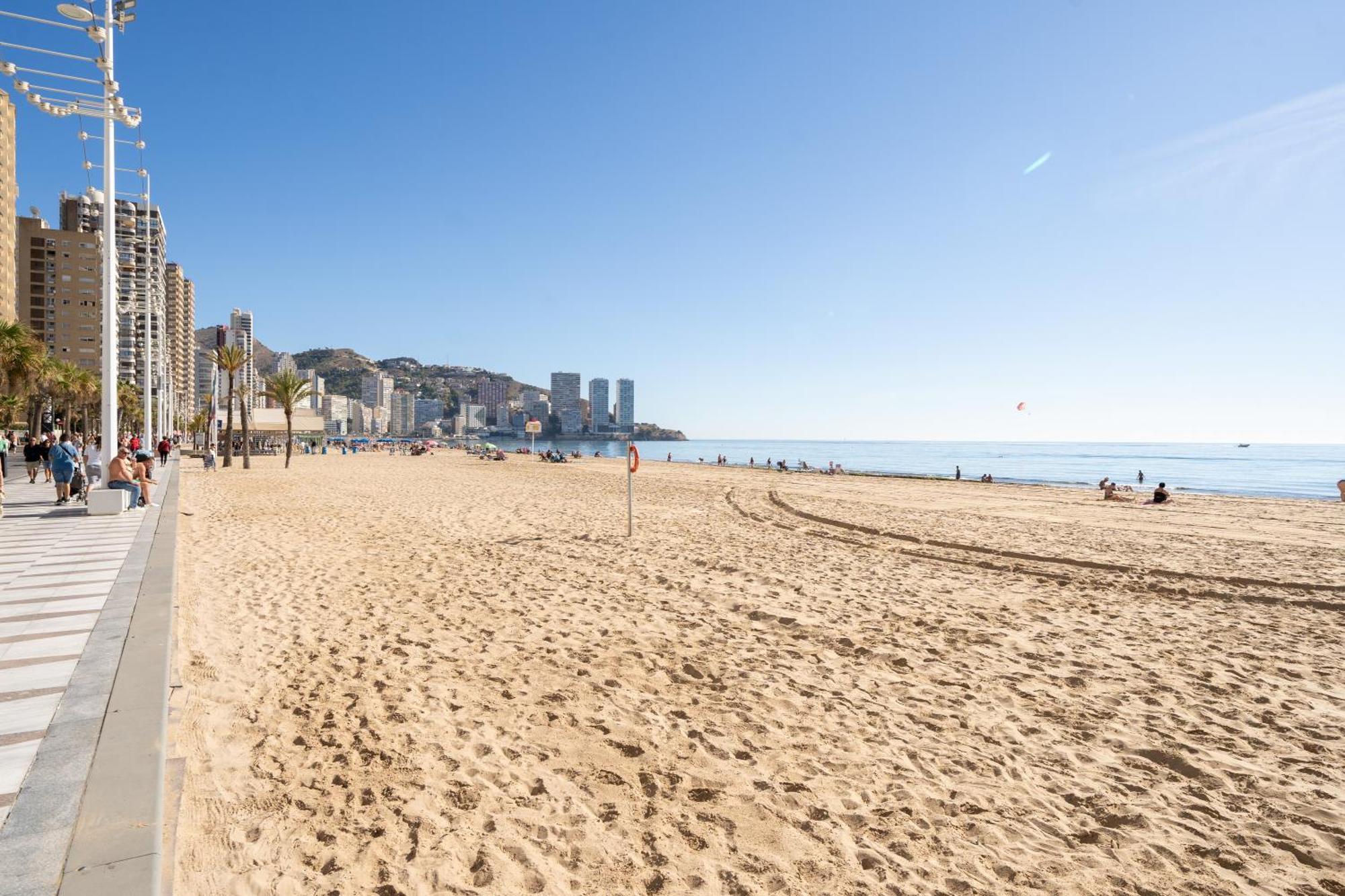 Primera Línea Playa Levante Apartamento *