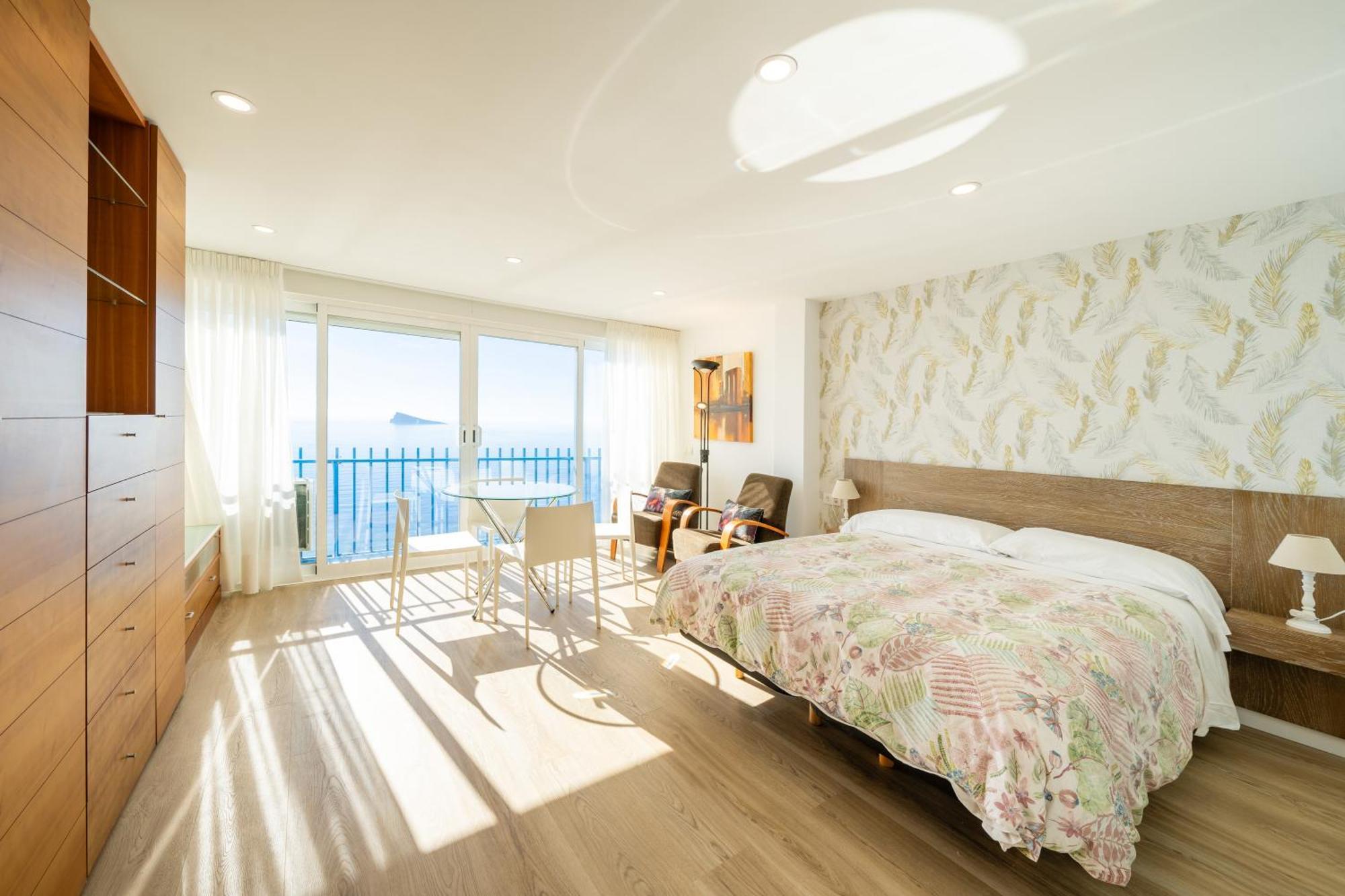 Primera Línea Playa Levante Apartamento