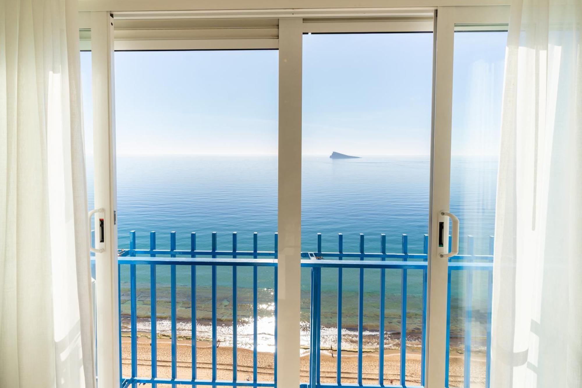 Primera Línea Playa Levante Apartamento *