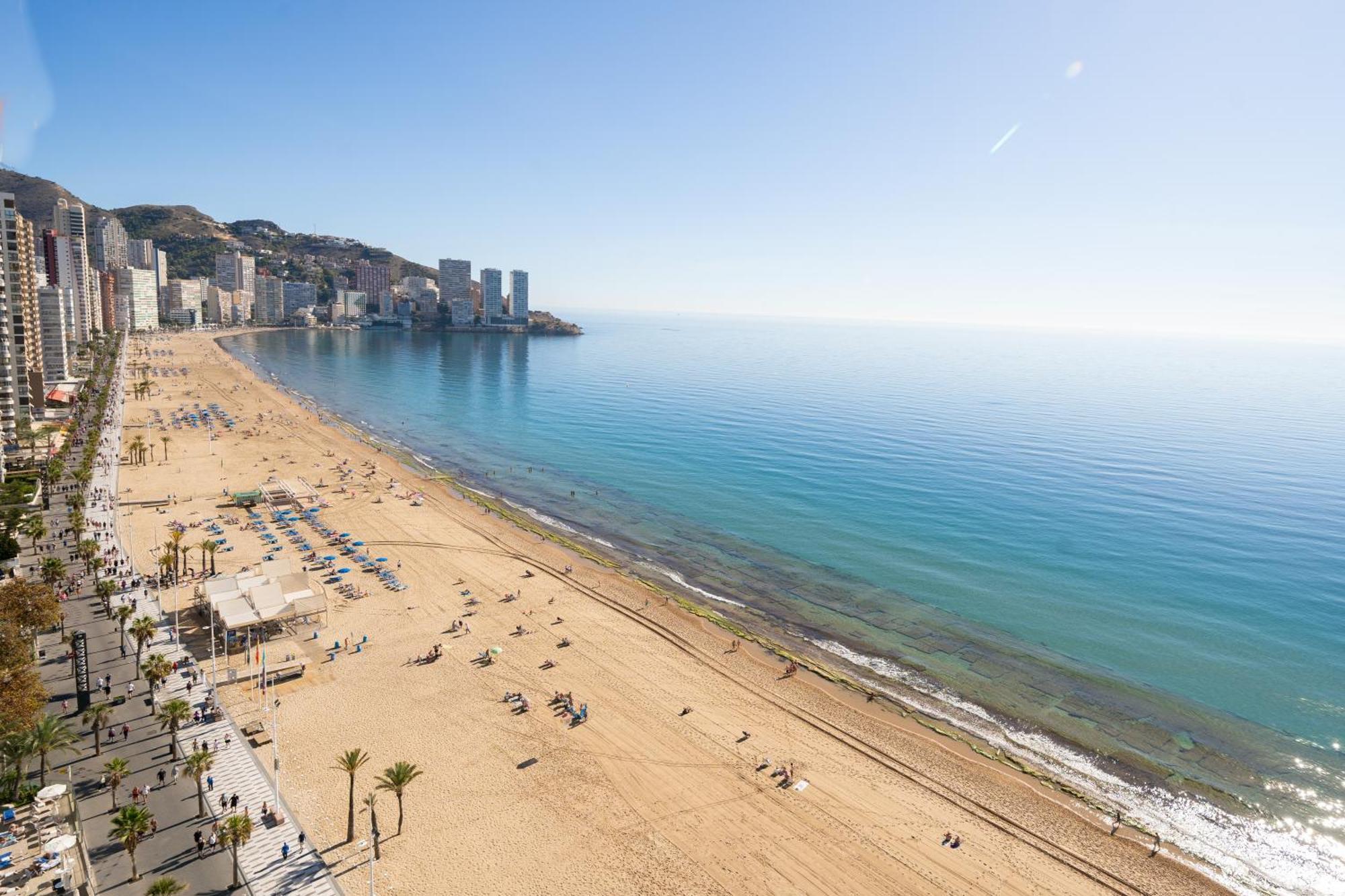 Primera Línea Playa Levante Apartamento