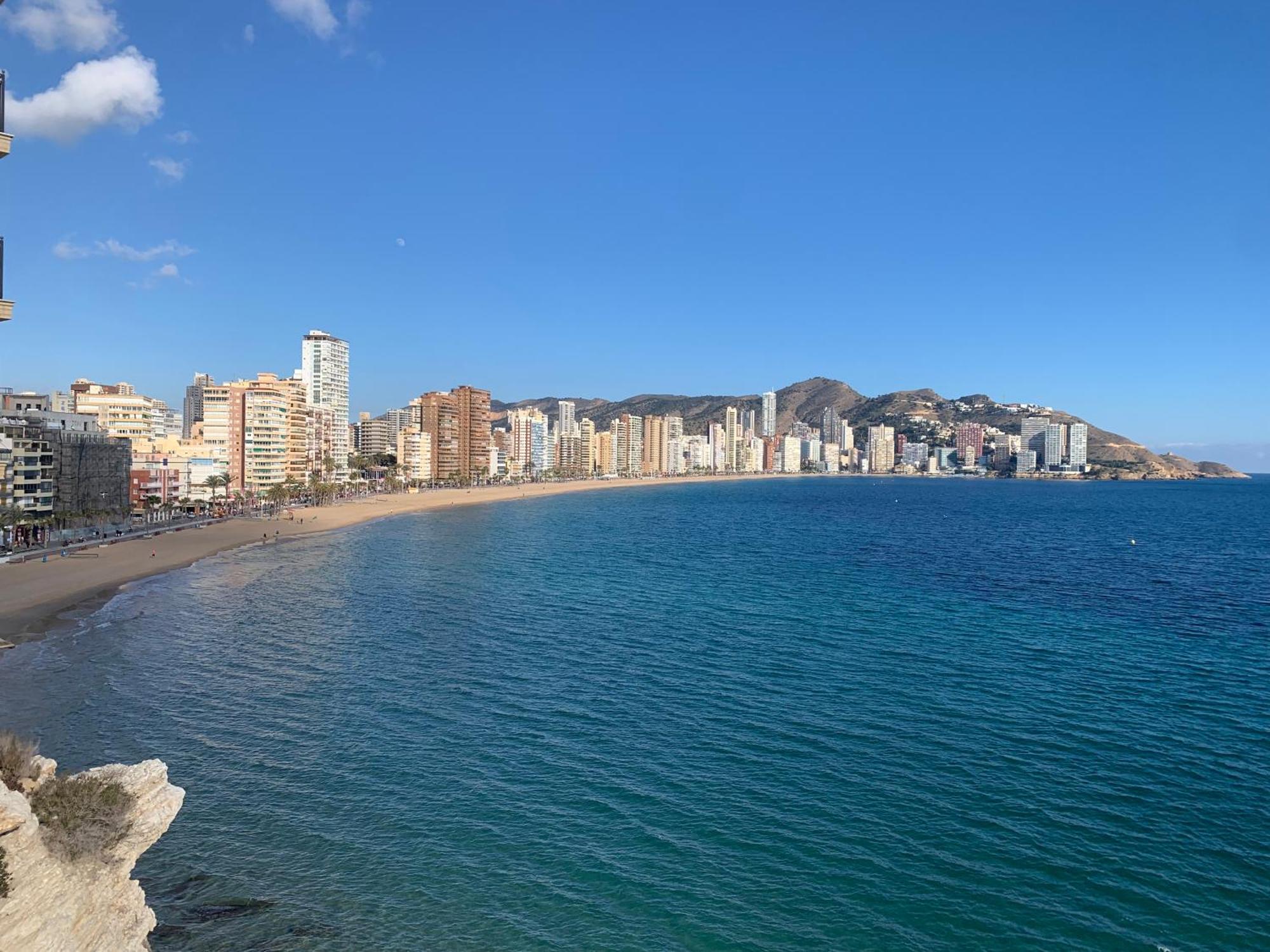 Apartamento House -sea View-roof Terrace-swimming Pool- Benidorm