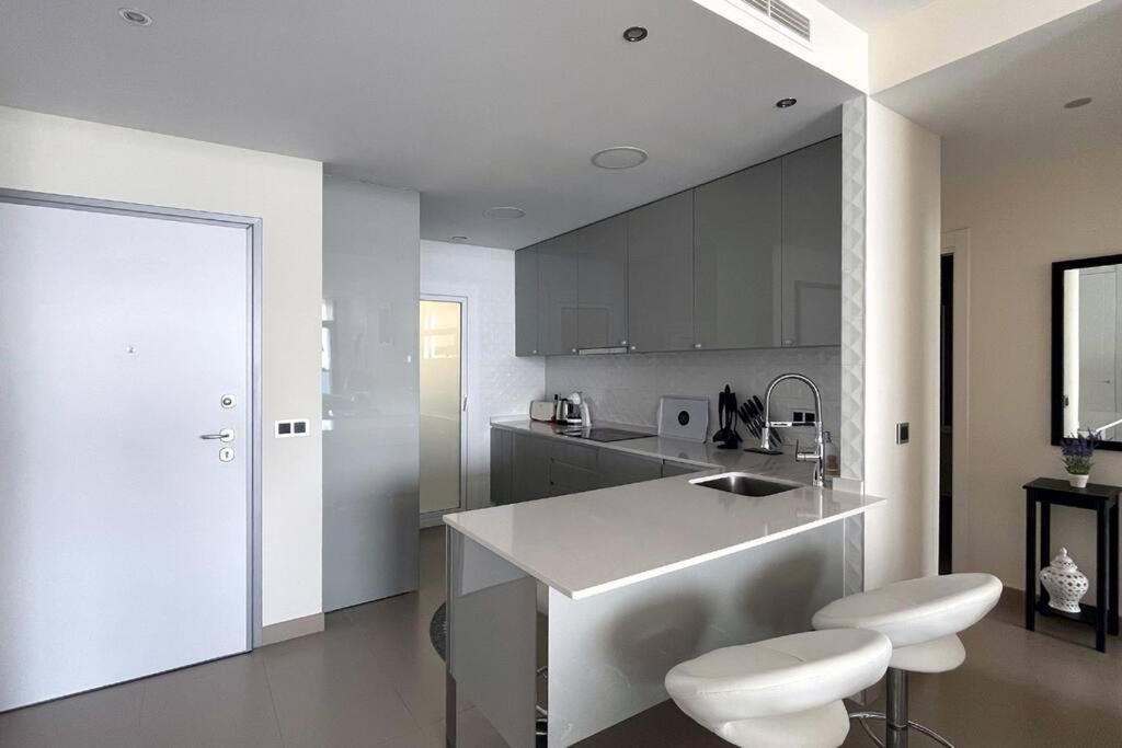 Luxury Residencial Sunset Drive - Benidorm, Espana Apartamento *