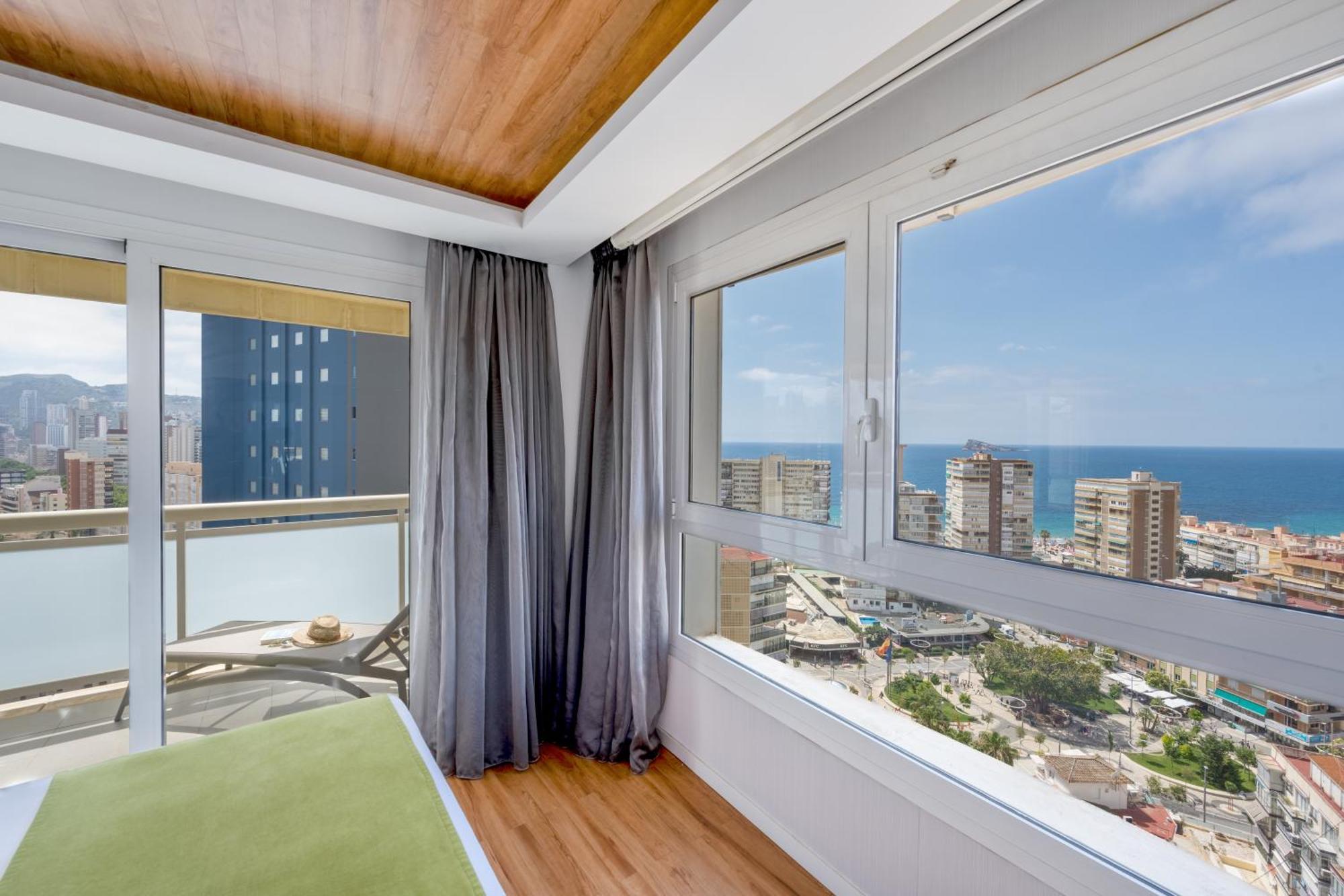 Hotel Plaza 4*
