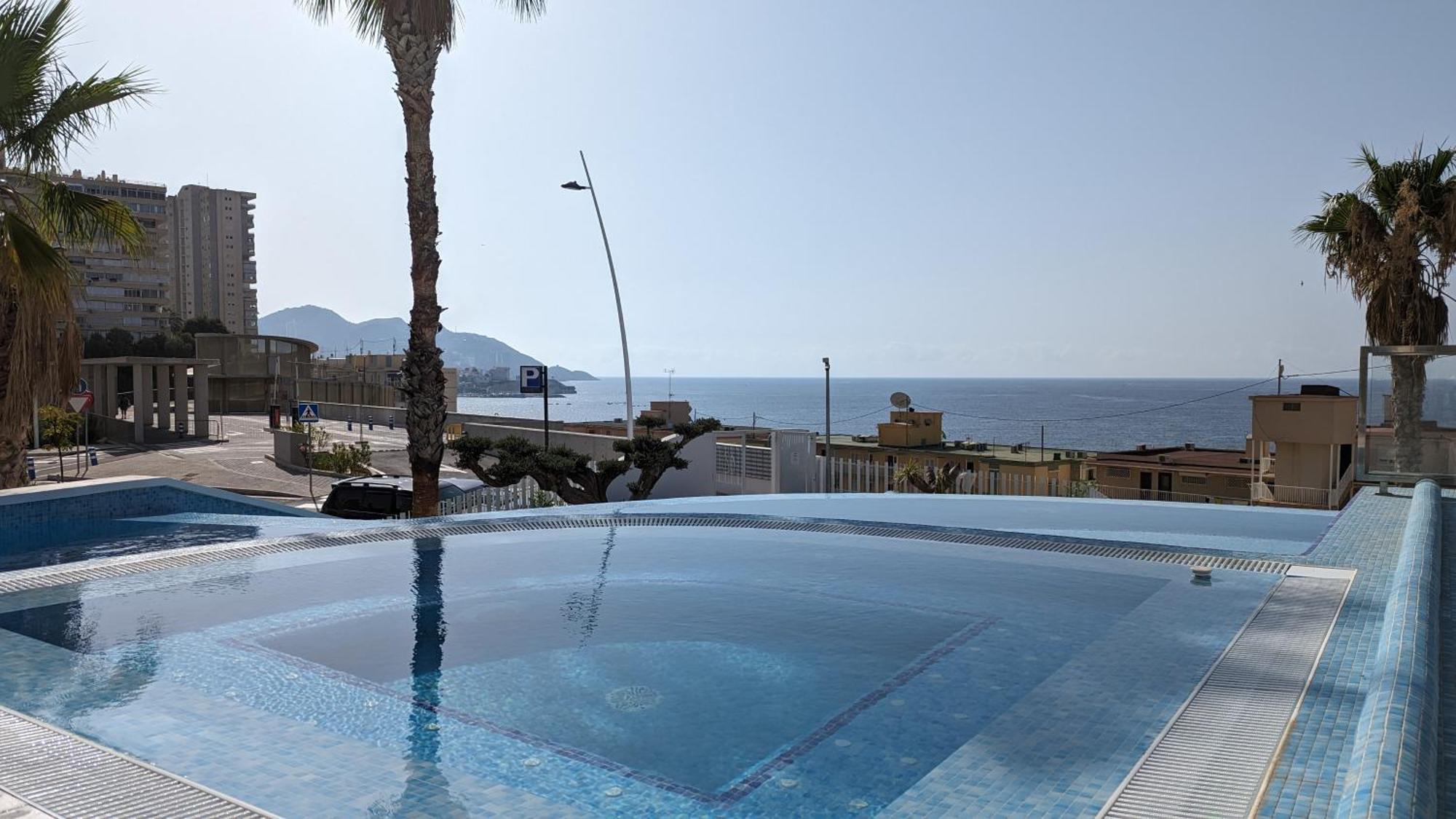 Sunset Cliffs Modern Apartamento Benidorm