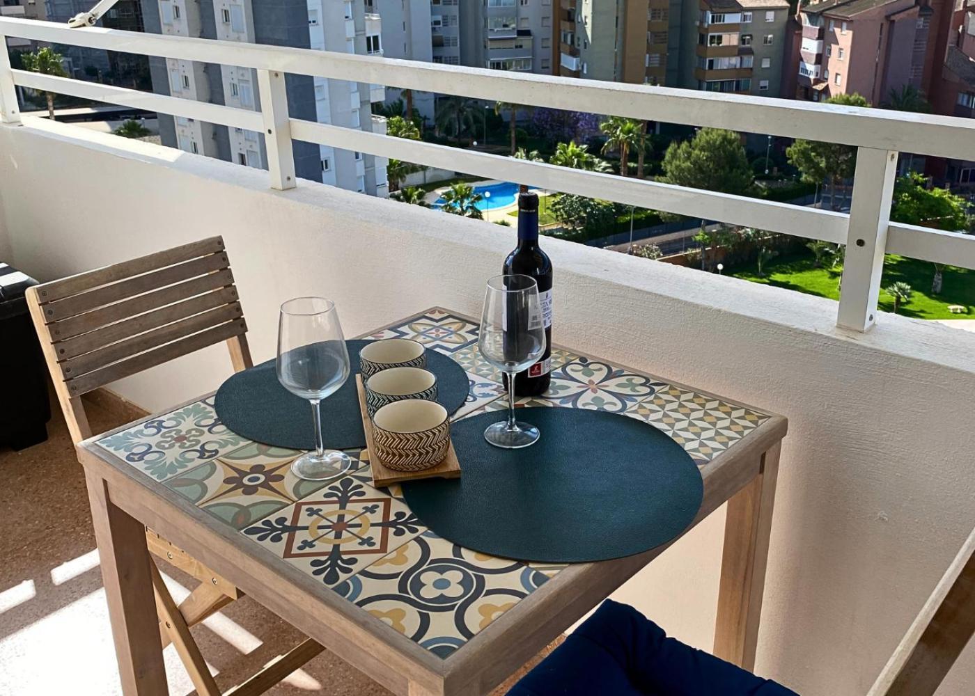 Cozy Poniente 5 Min From The Apartamento Benidorm
