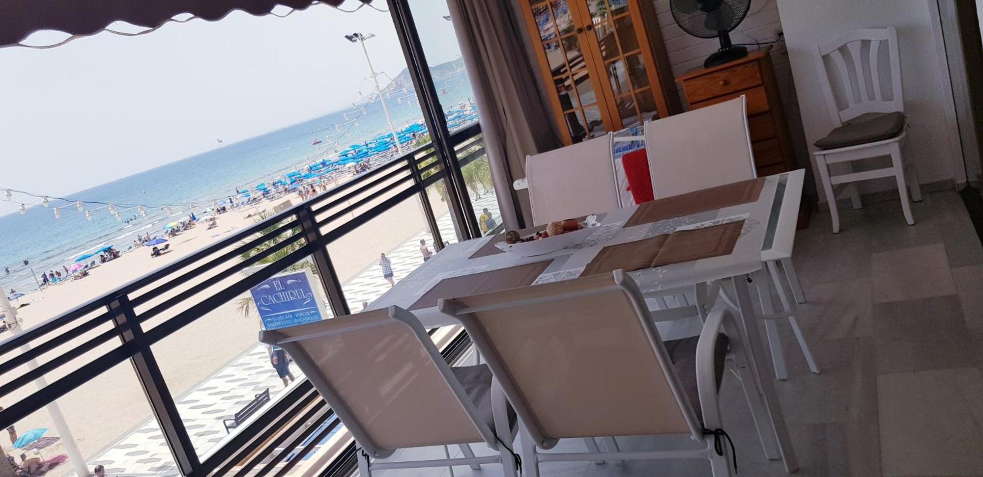 Apartamento 1ªlinea 4-5 Pax Wifi-benidorm1hab Y 2 Sofas, Aire, Playa Levante Cachirulo