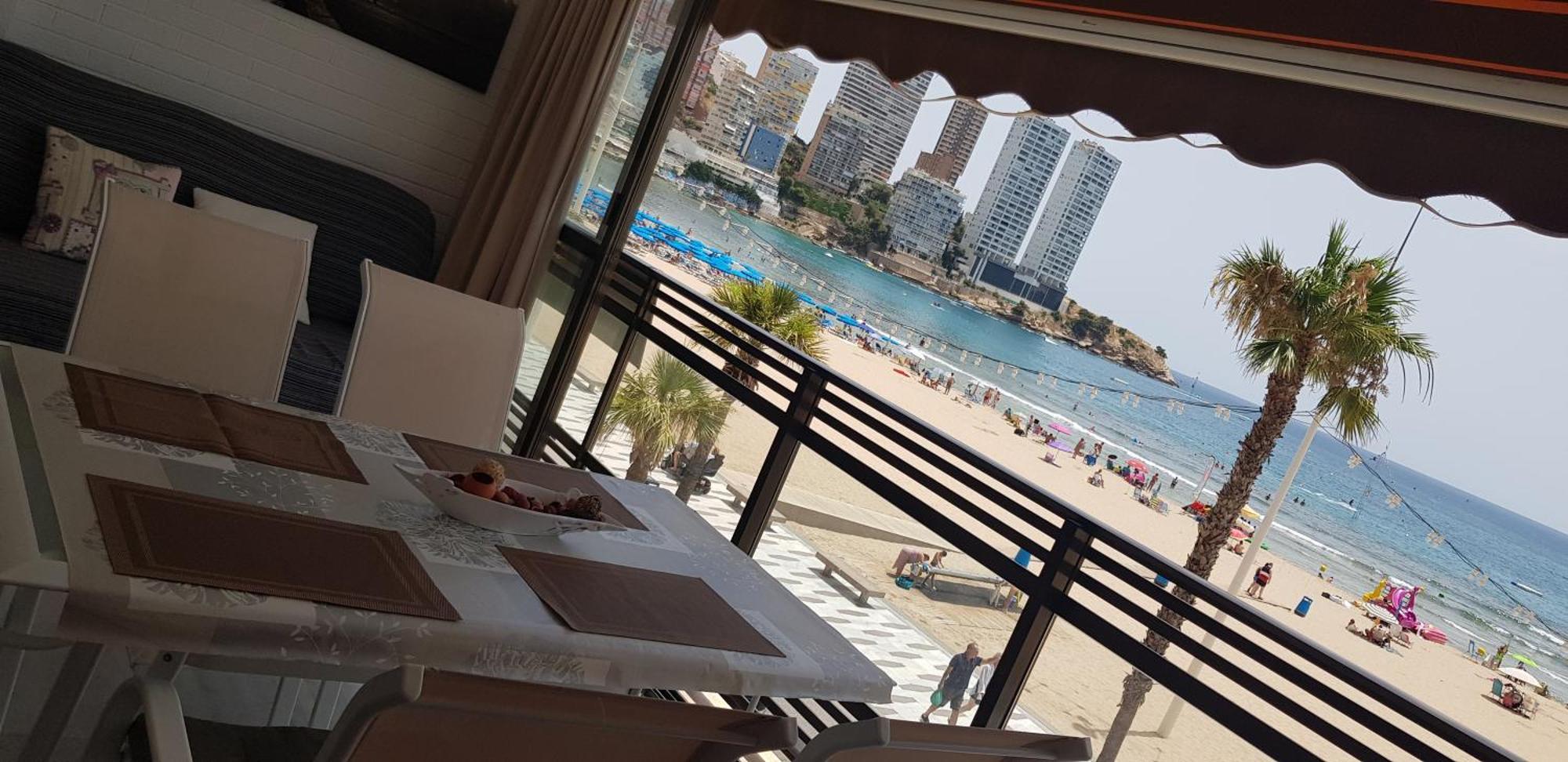 Apartamento 1ªlinea 4-5 Pax Wifi-benidorm1hab Y 2 Sofas, Aire, Playa Levante Cachirulo Benidorm