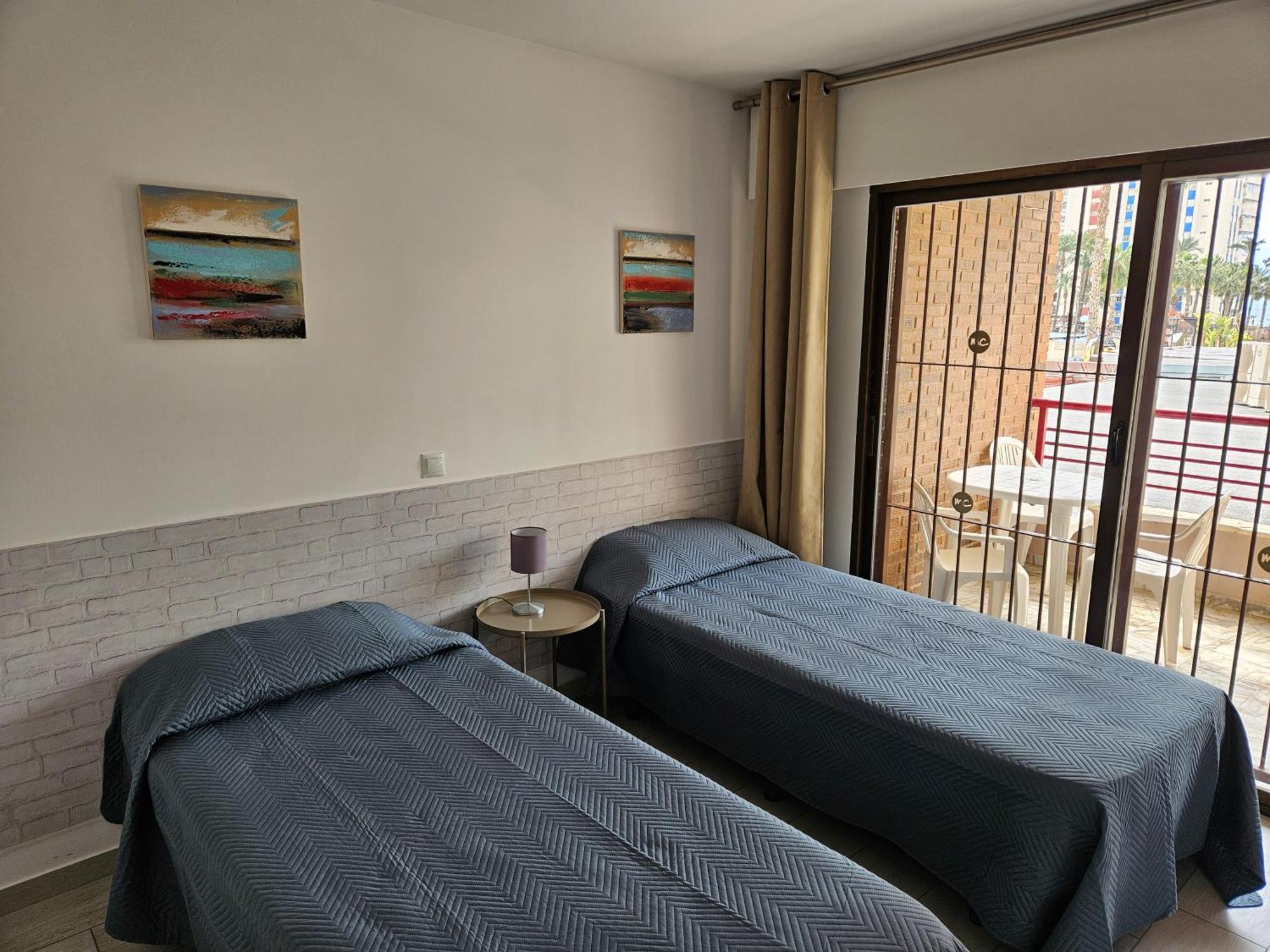 Apartamento Levante Carlos V 1b *