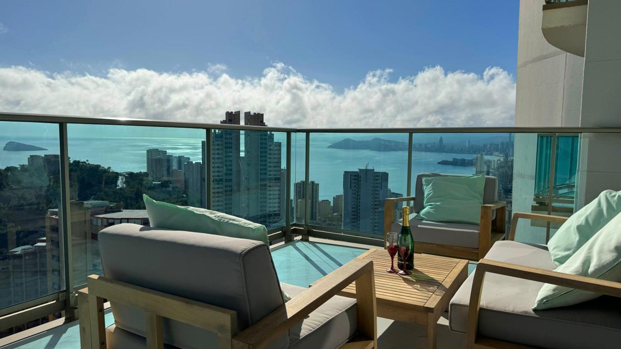 Apartamento Skyline 21 Reformado Con Terraza Privada *