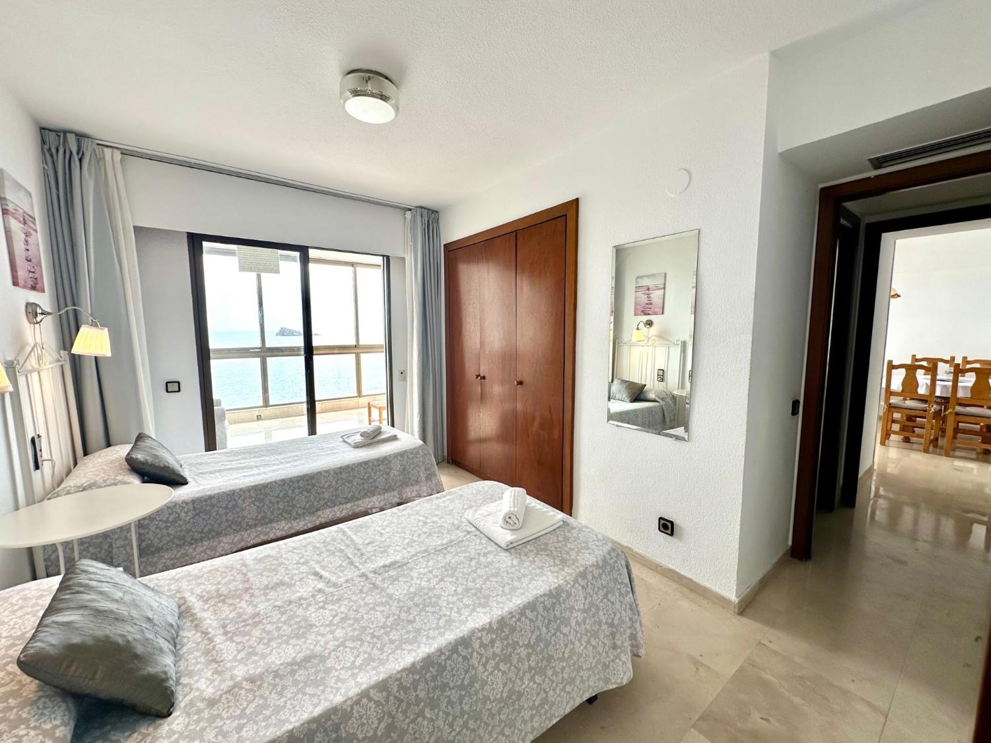 Gemelos 1 - Aloturin Apartamento