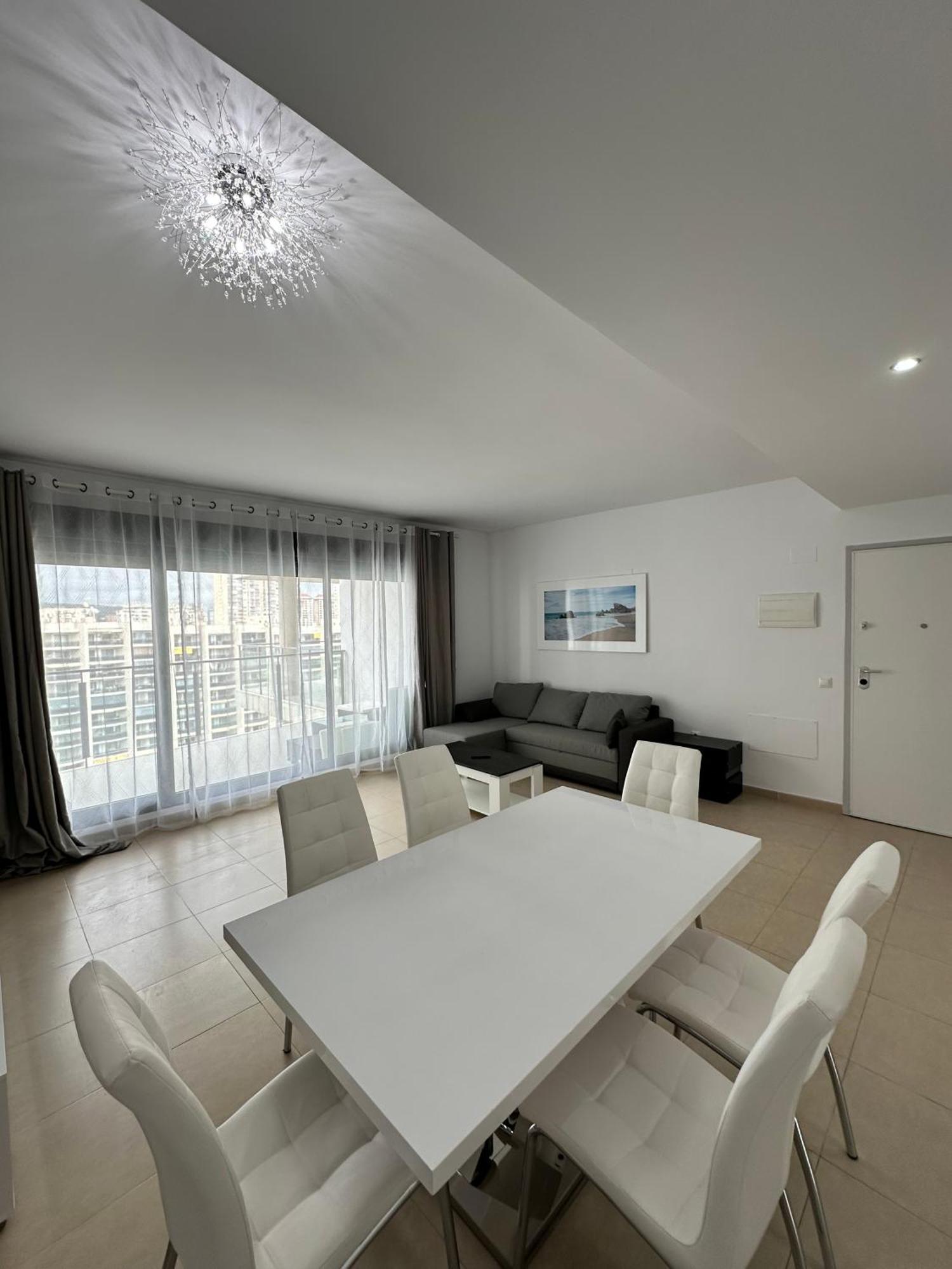 Apartamento Luxurious, Newly-renovated Large 2-bedroom By The Beach *